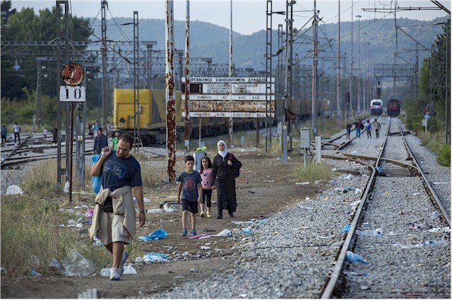 Geflüchtete an der griechisch-mazedonischen Grenze. (Foto: Amnesty International)