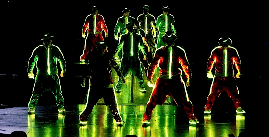 Cirque du Soleil - Michael Jackson 